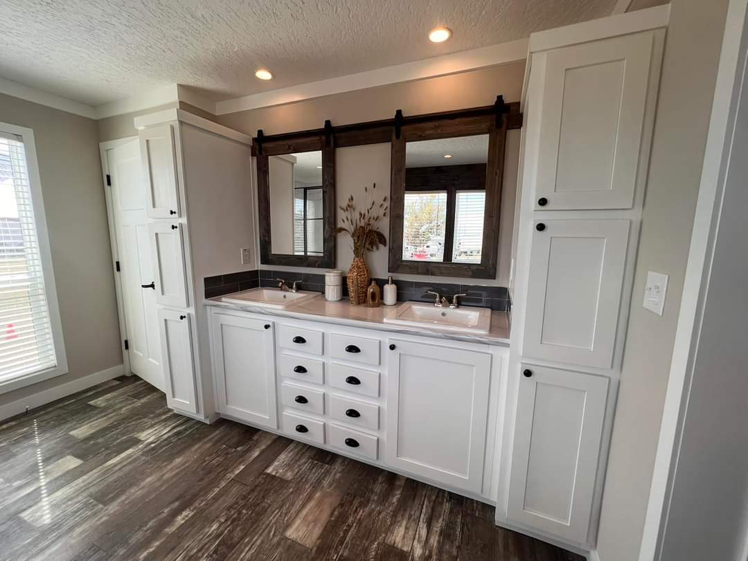 Yellowstone 3276532-YST - 4B