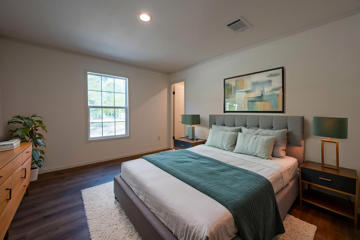 Lake Manor LM2856H32P01