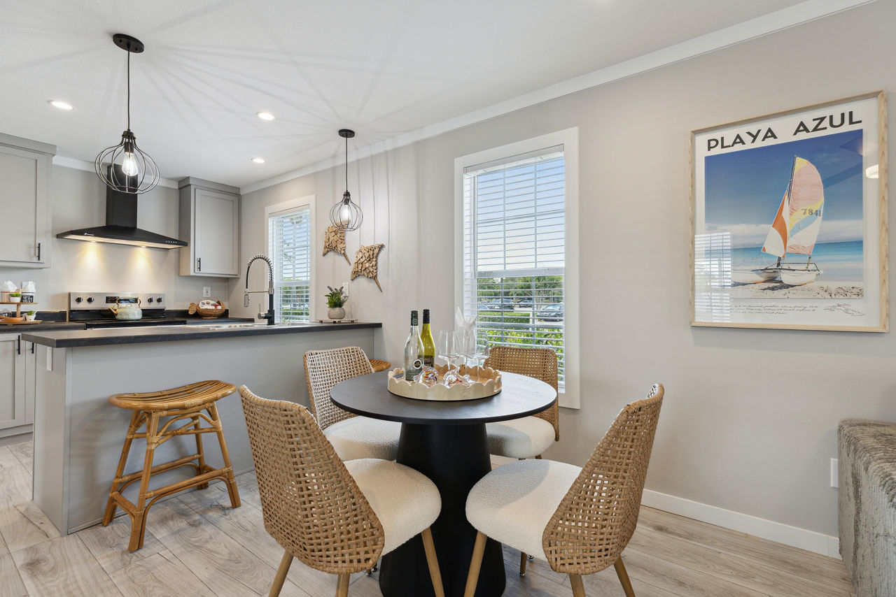 Lake Manor LM2846H22140