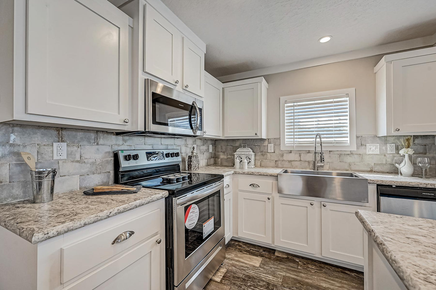 CHM 2856443-CHM - 2B