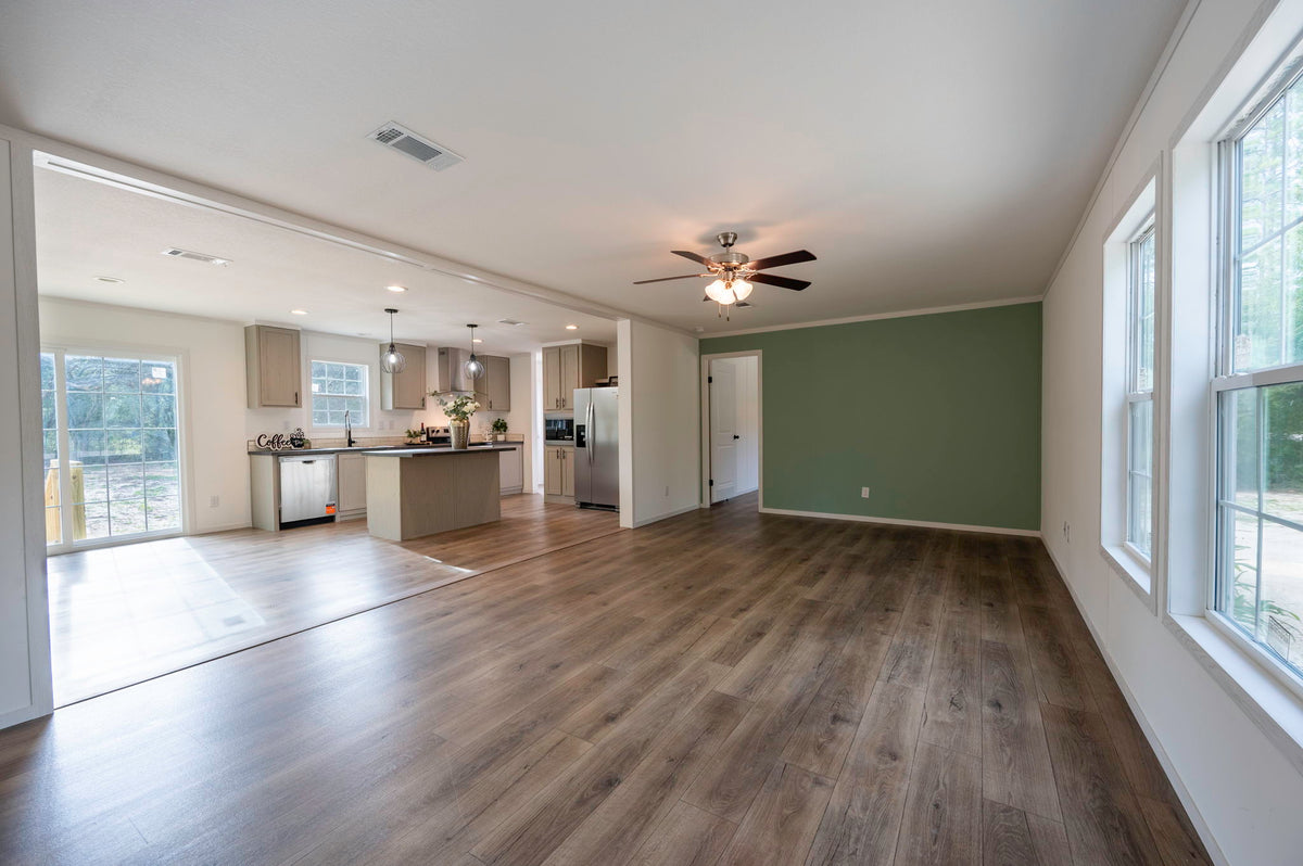 Lake Manor LM2856H32P01