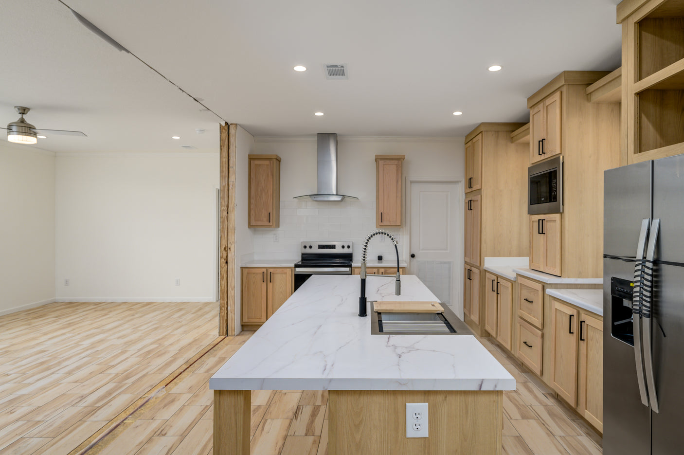 Trinity RH4603A - Stock