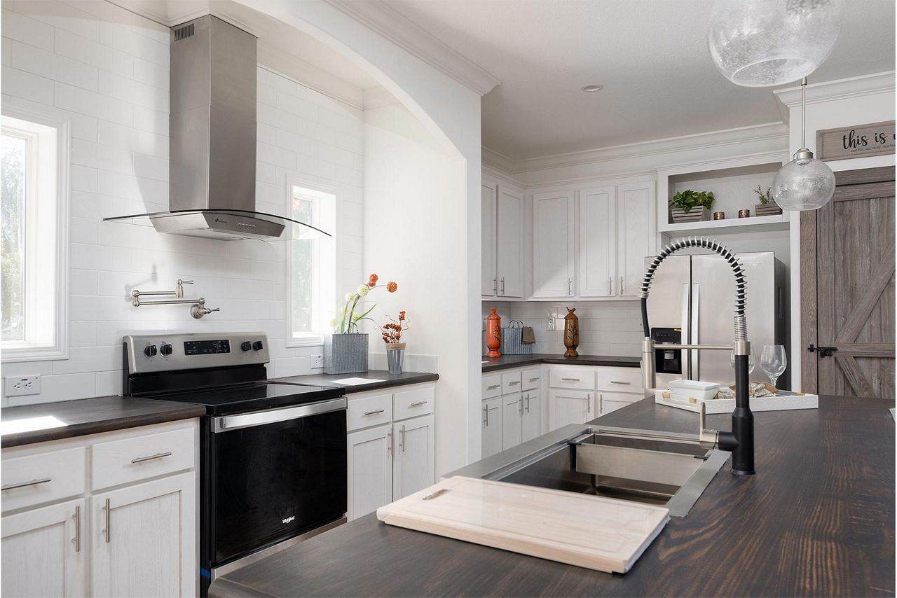 Cypress Manor C5644A