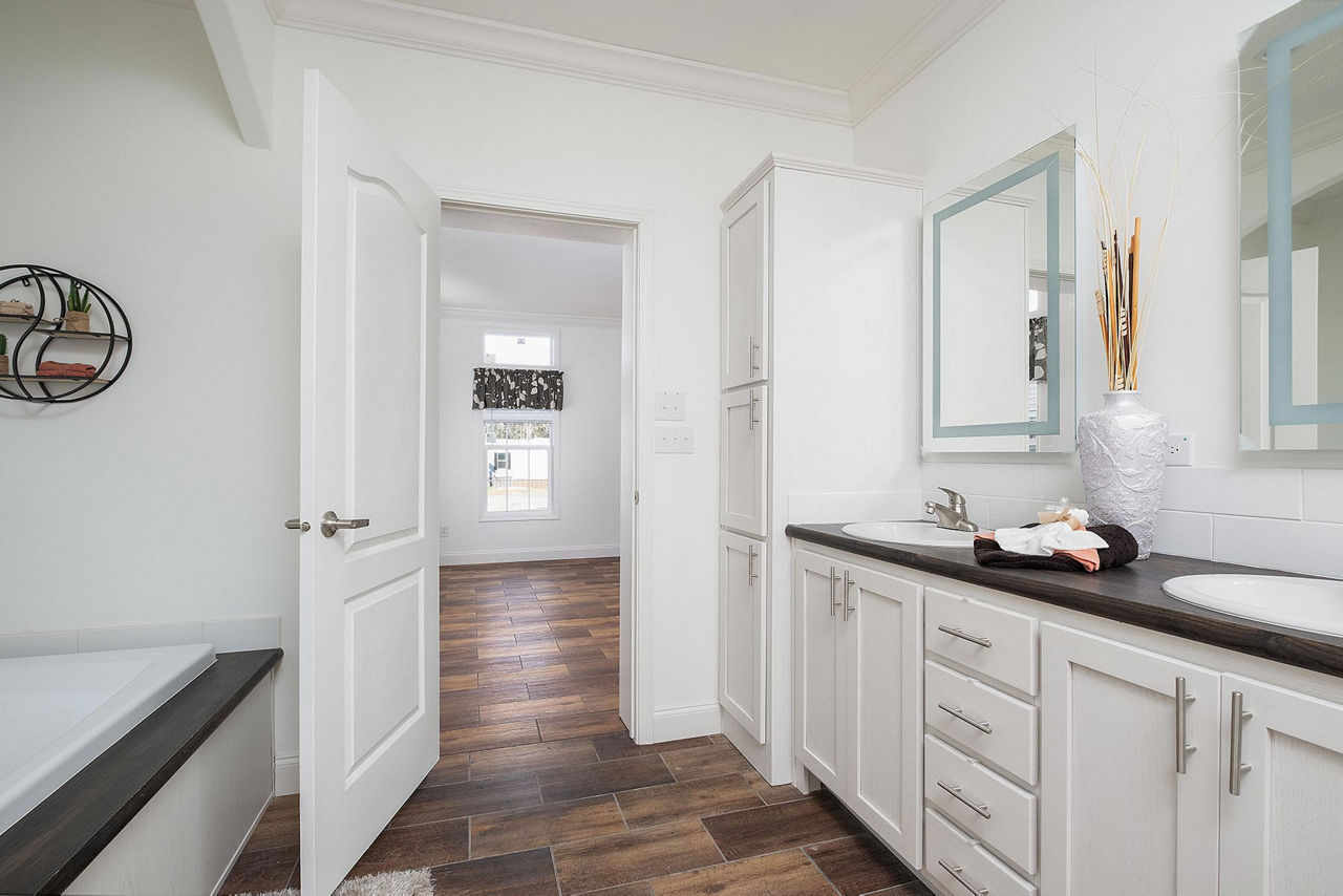 Cypress Manor C5644A