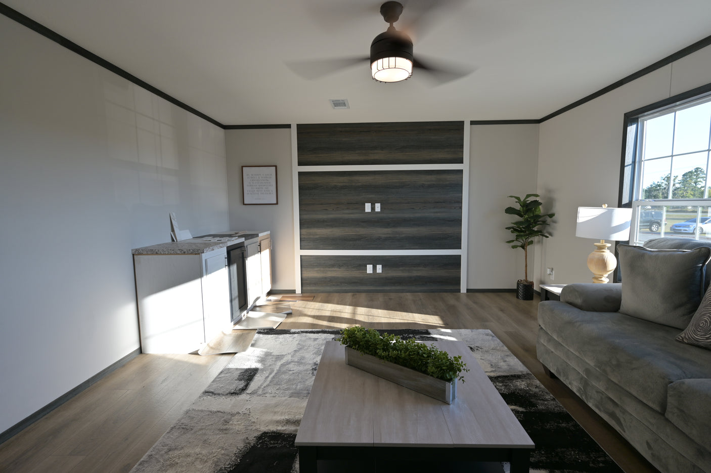 Lake Manor LM3260H32P03