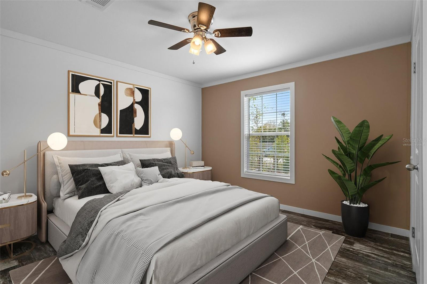 Lake Manor LM2840H32P01