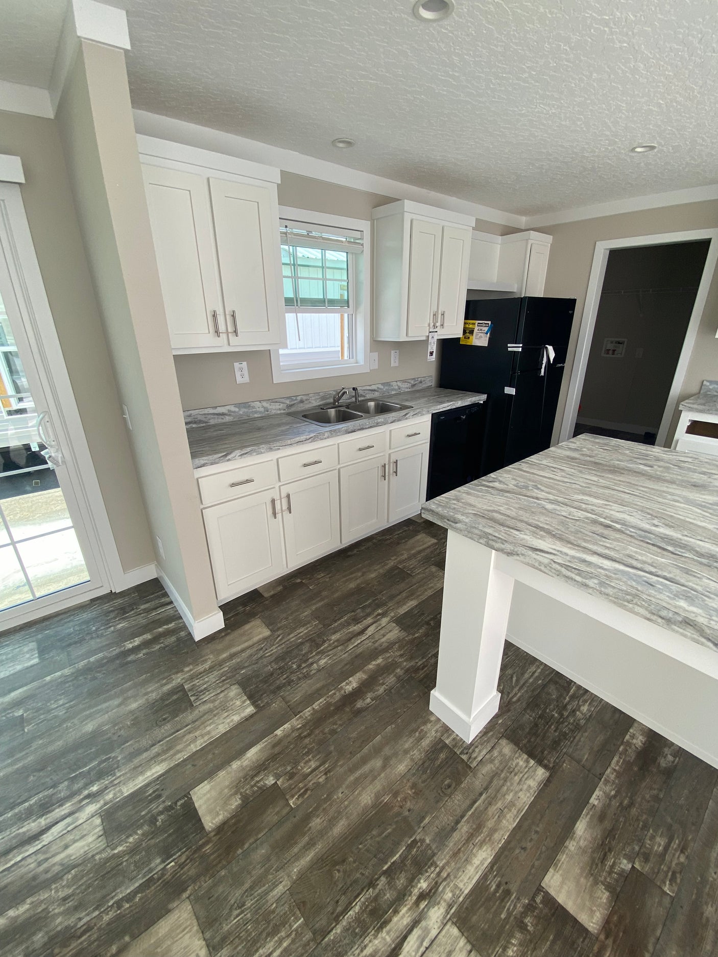 Legend Express 2852479-LGX - 4B