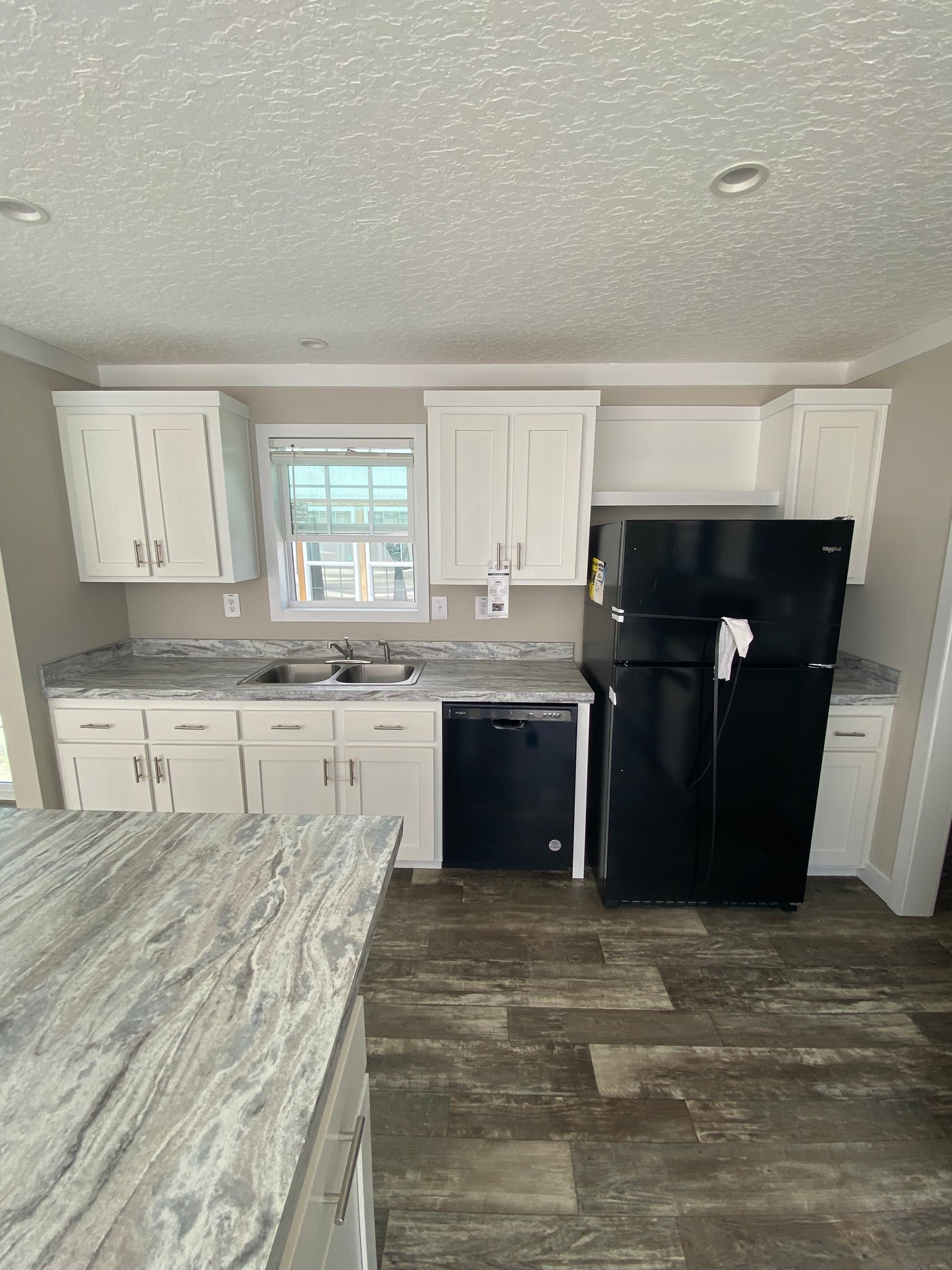 Legend Express 2852479-LGX - 4B