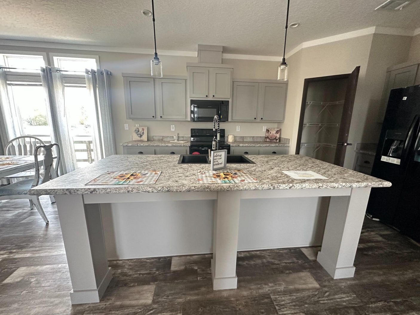 Icon 2876506-ICON - 5B