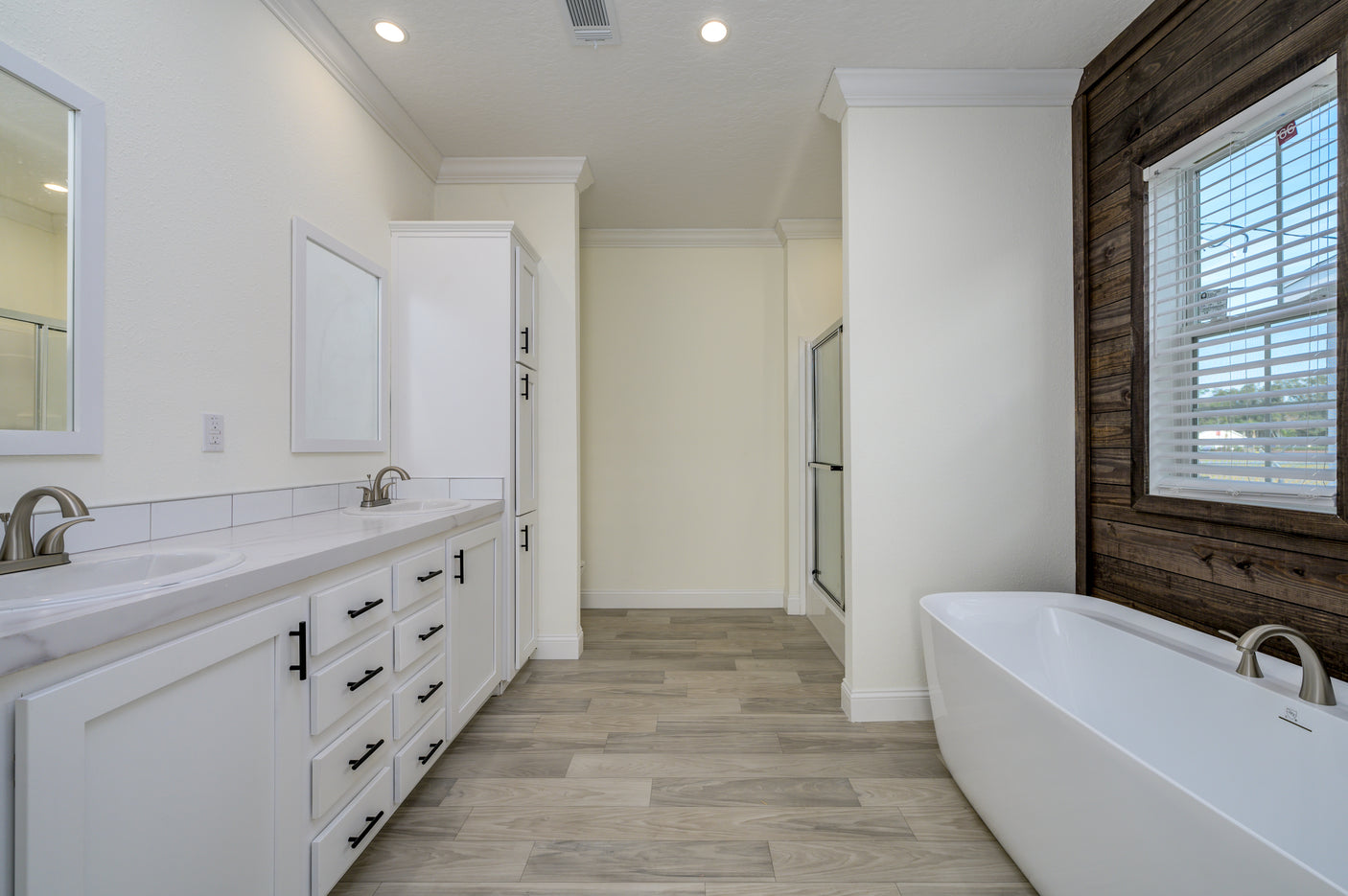 Legend Express 2860478-LGX - 4B - Stock