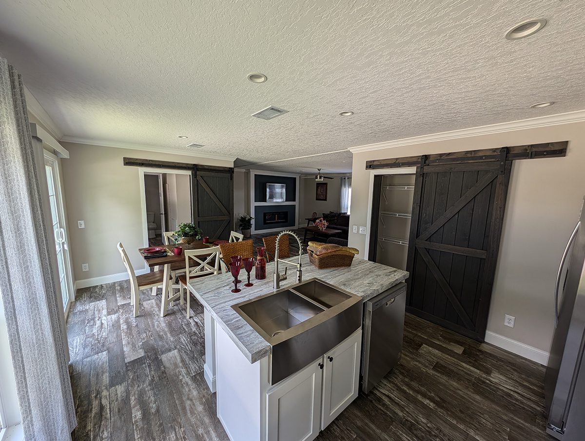 Waycross Express 2856492-EXP