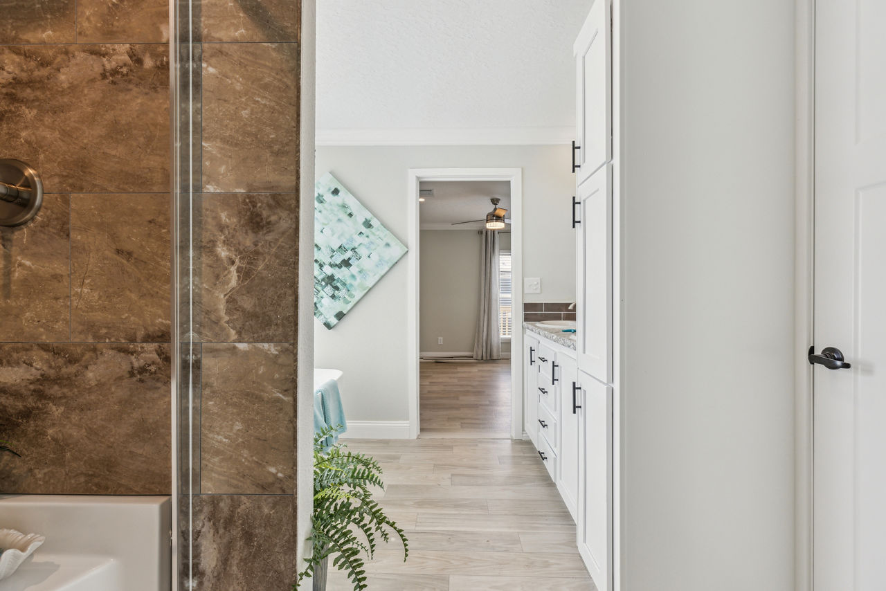 Waycross Express 2852477-EXP