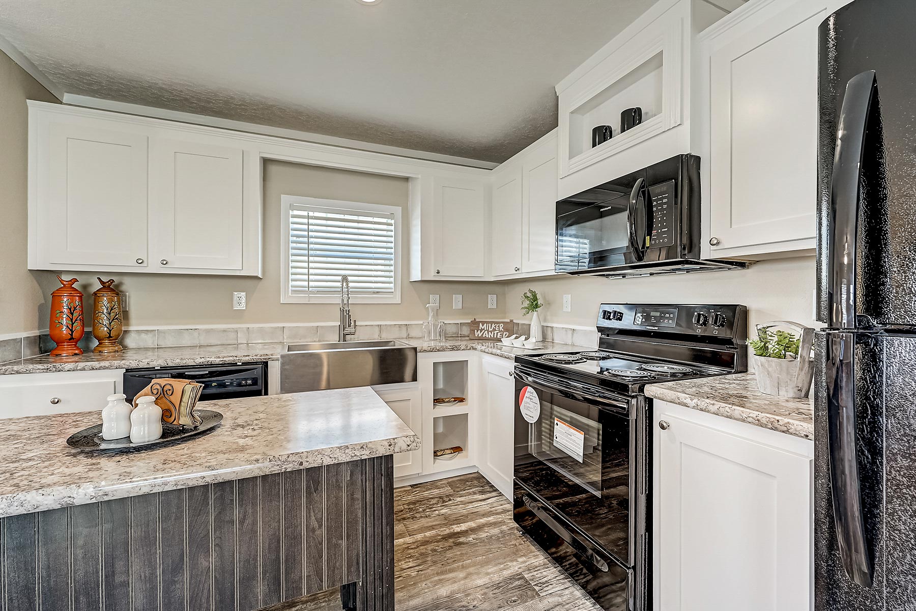 Legend Express 1660390-LGX – Stillwell Homes