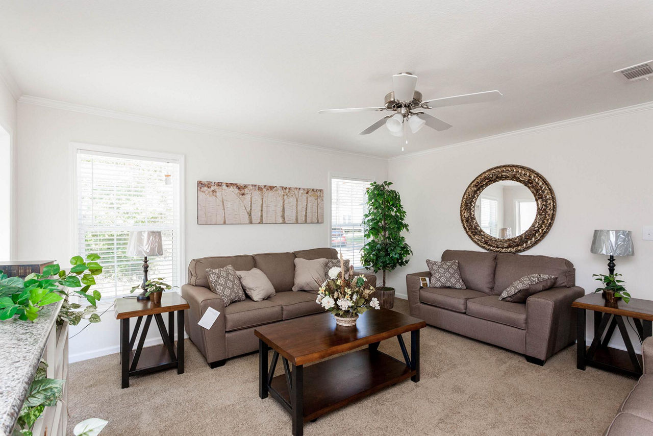 Pine Manor PM0764D