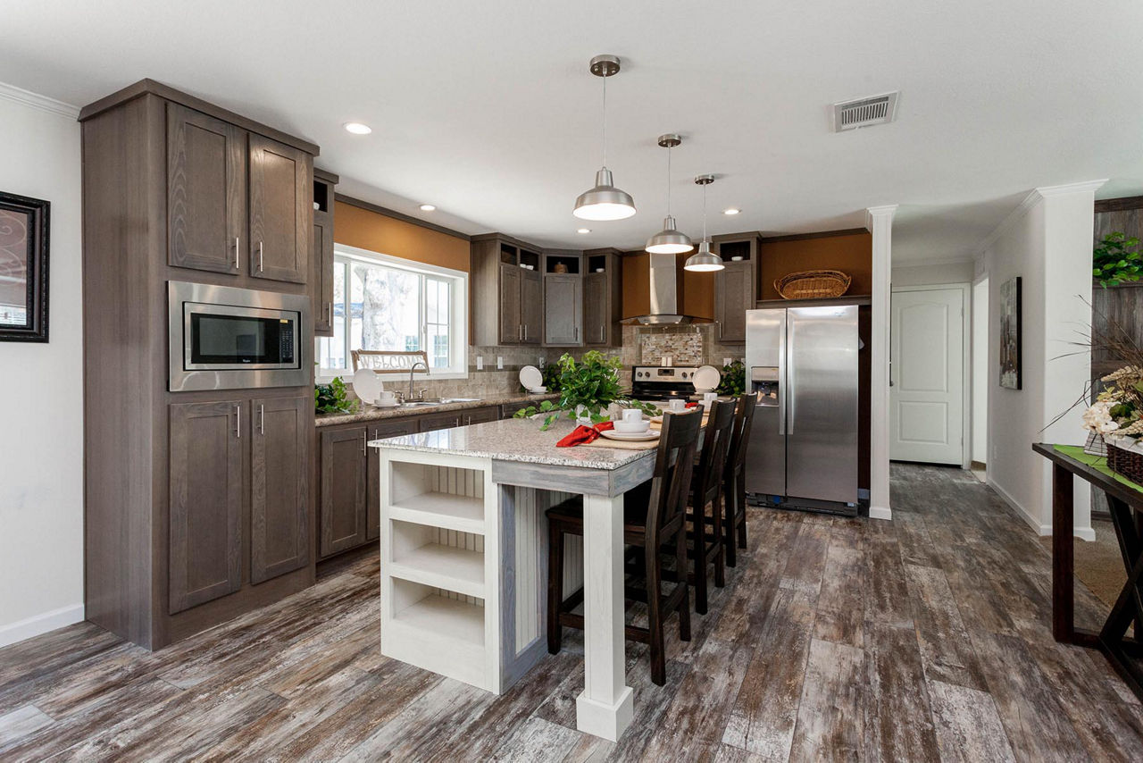 Pine Manor PM0764D
